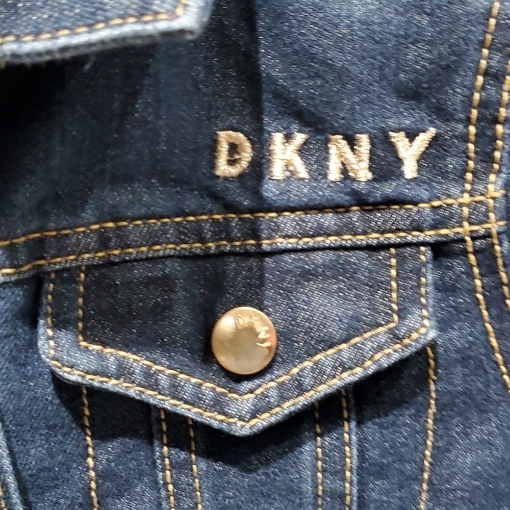 DENIM DKNY KIDS JEAN JACKET SIZE 5